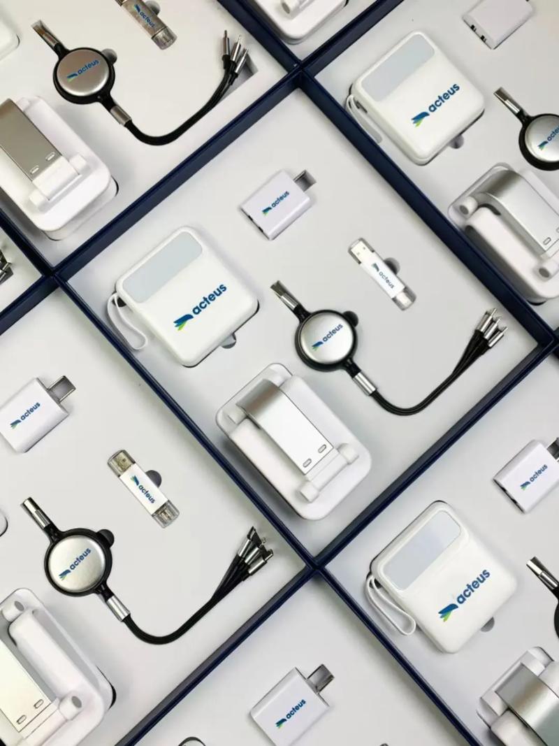 3C数码电子组装礼盒 方形四电子产品的创意搭配之道